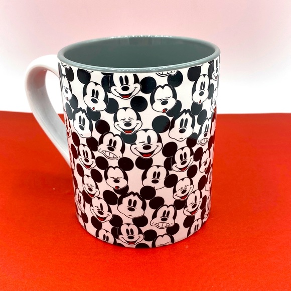 Ceramic Disney 14oz Mickey Mouse Cup - Picture 1 of 4
